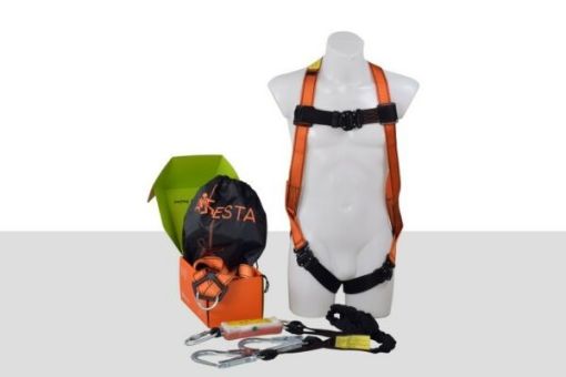 Picture of ARESTA Restraint Kit MEWP KIT 3 With EEZE KLICK SYSTEM 54.78 Single Point Harness2m Adjustable Webbing Lanyard Screwgate Carabiner x2Kit BagMEWP